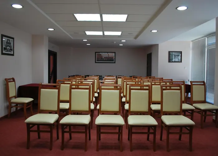 Spa Hotel Holiday 호텔 4*