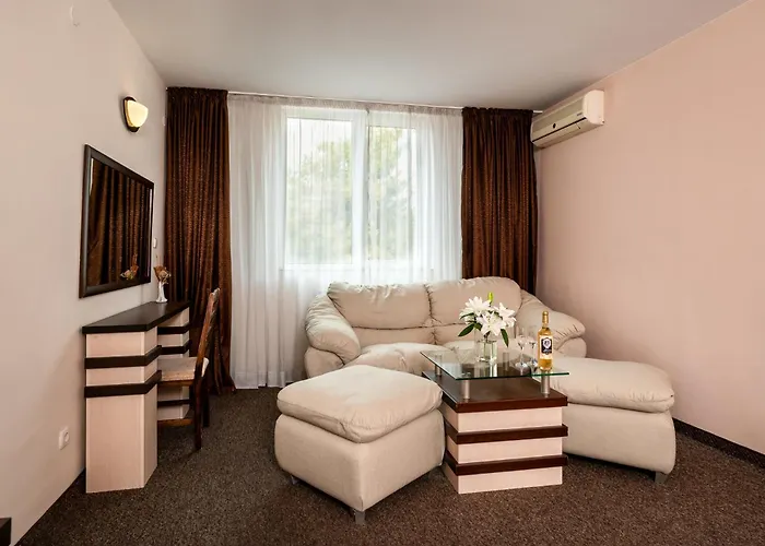 Spa Hotel Holiday 4*